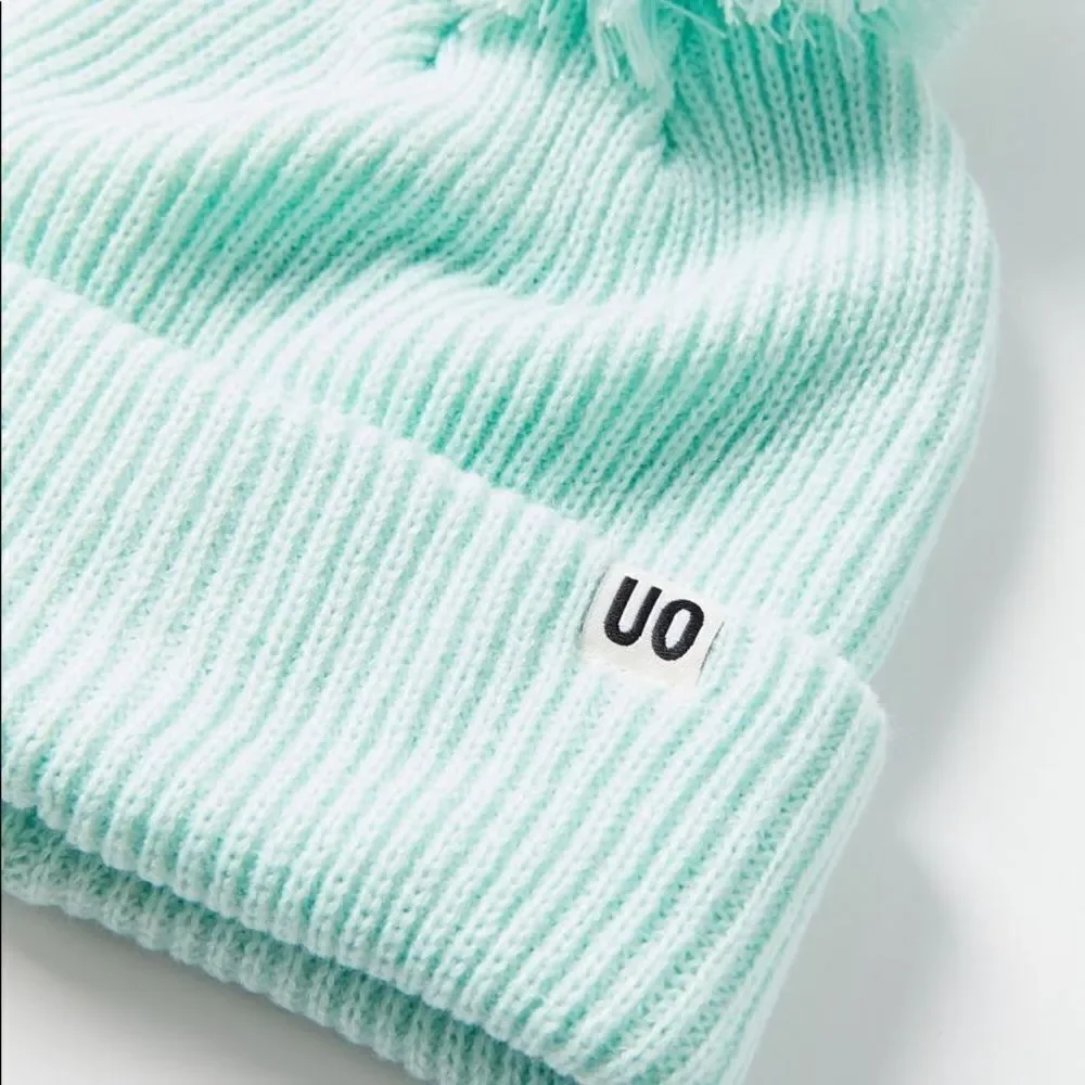 NEW Urban Outfitters UO Ribbed Pom Pom  Beanie Mint Hat